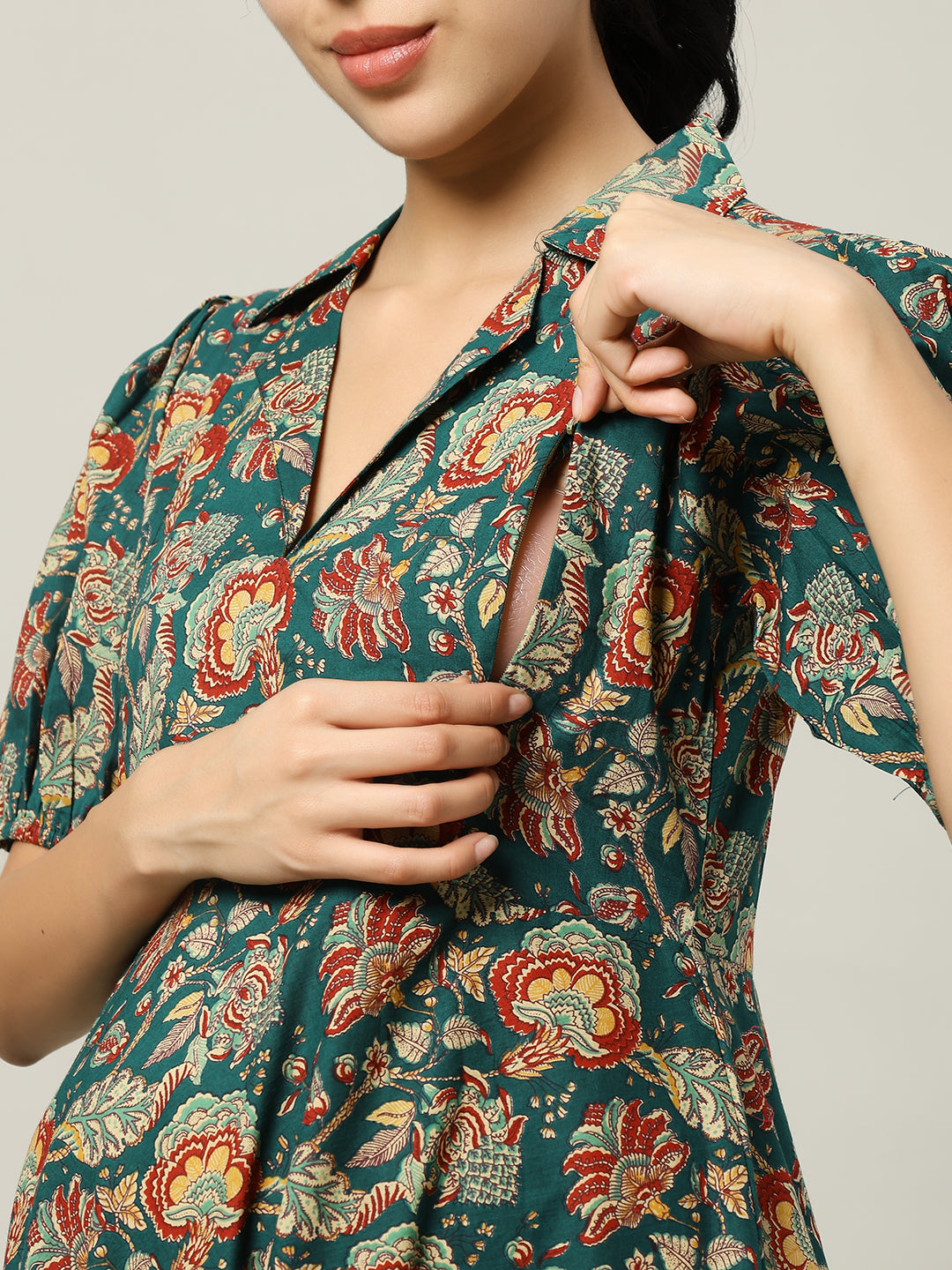 Green Floral Printed Maternity Friendly Midi Dress