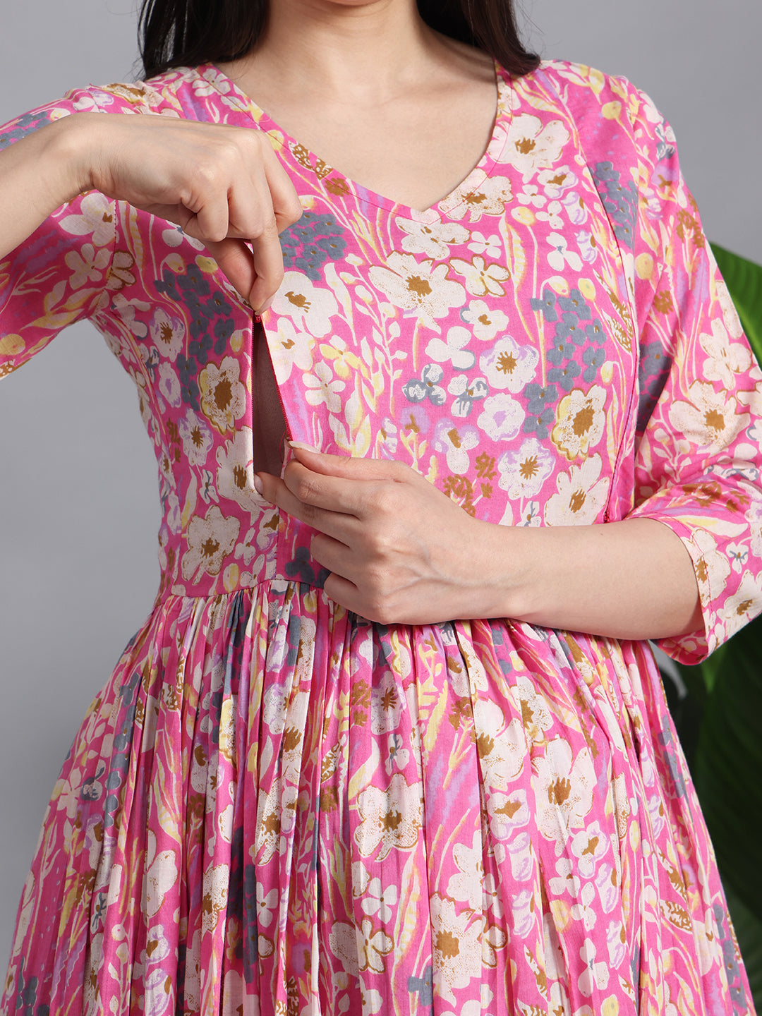 Pink Floral Cotton Maternity Maxi Dress with Ruffle Hem
