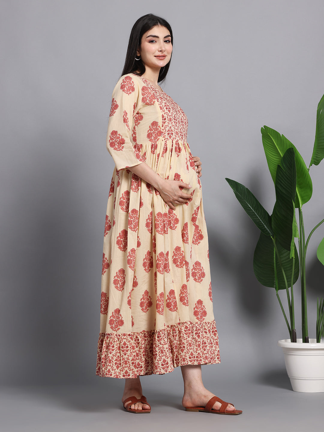Beige Floral Printed Cotton Feeding Friendly Maternity Kurta