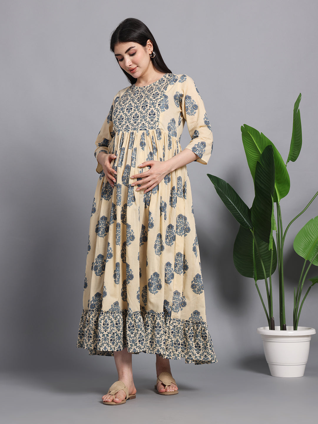 Gujari Jaipur Cream Floral Printed Maternity Kurta