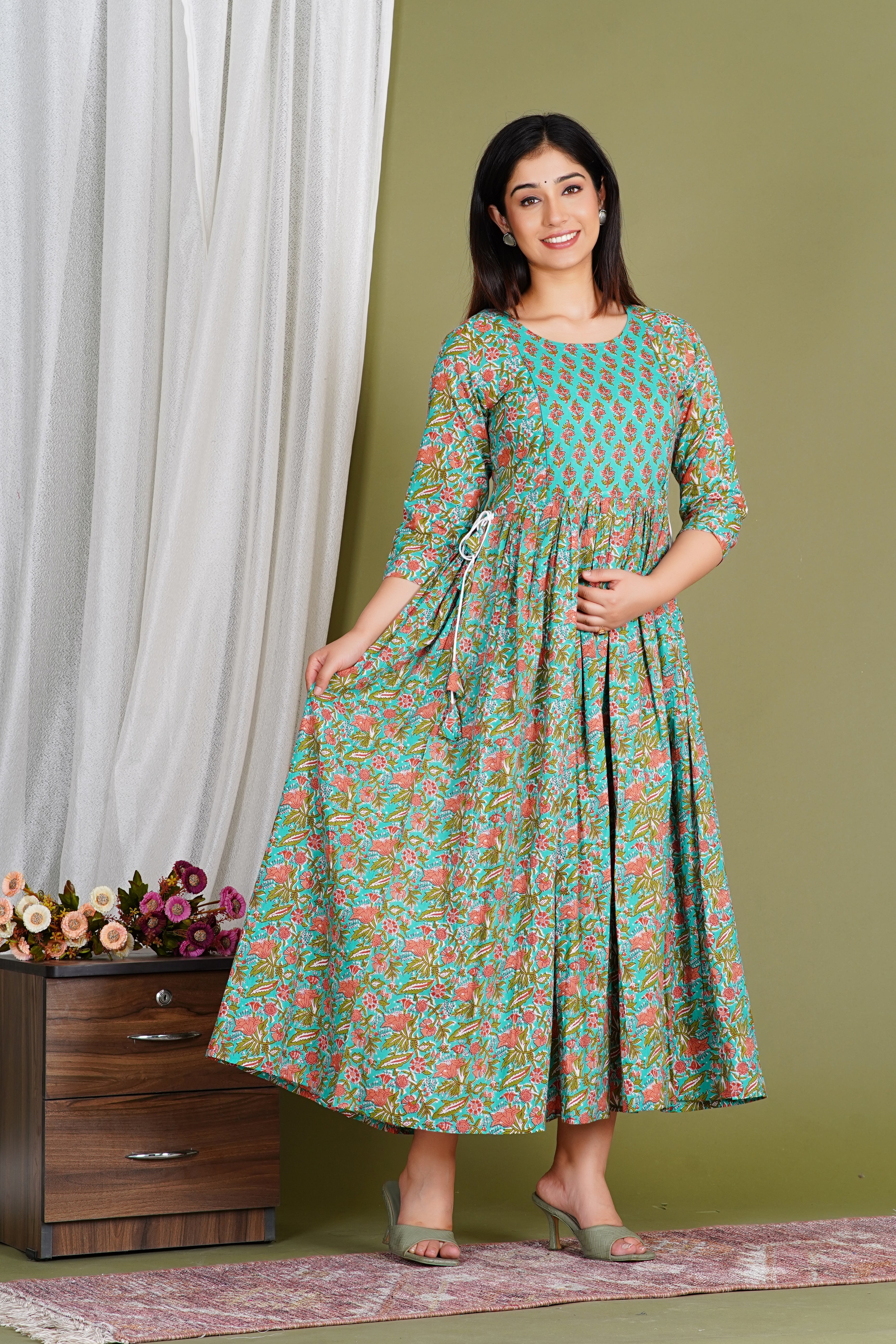 Green Printed Feeding Friendly Maternity Kurta Wear