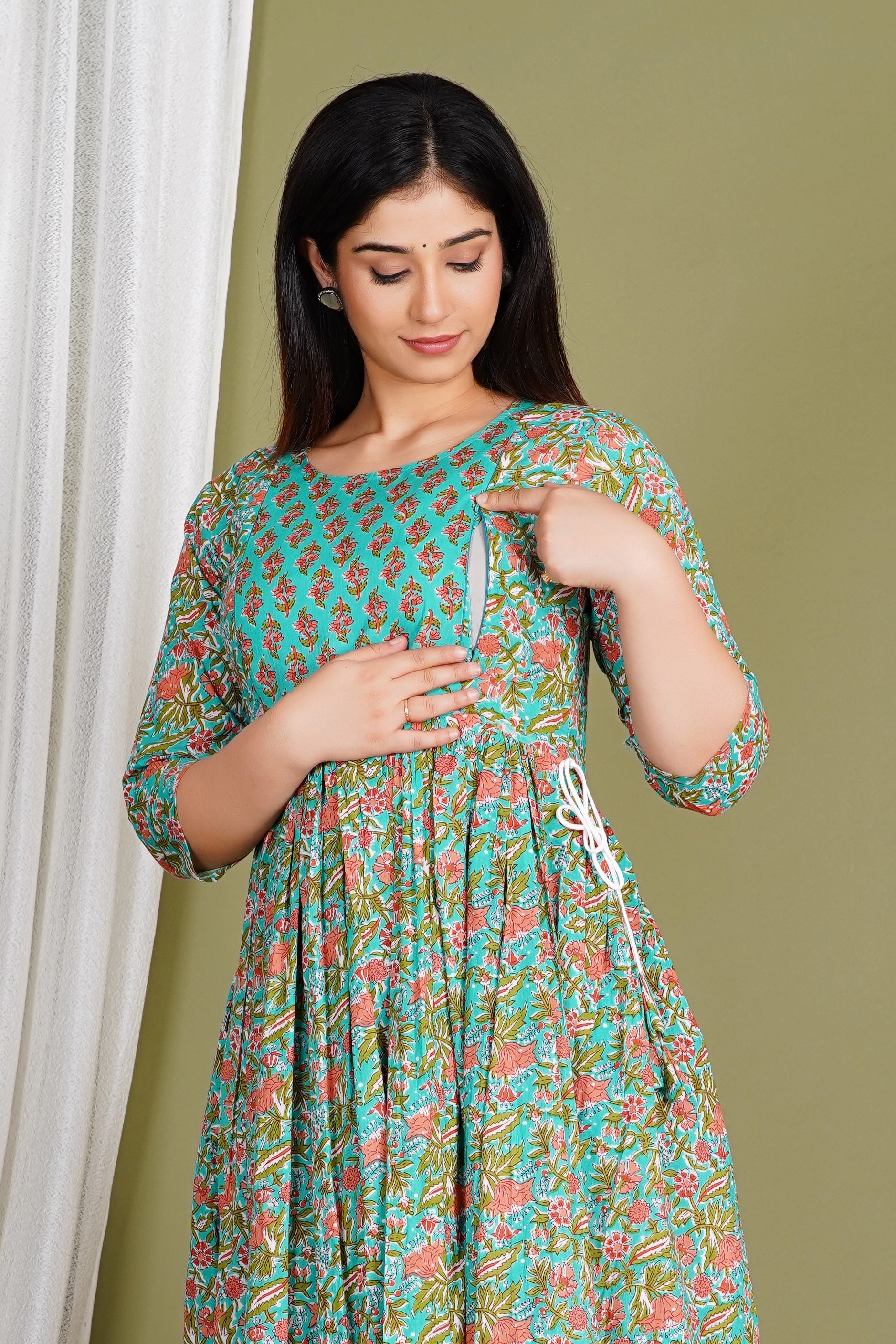 Green Printed Feeding Friendly Maternity Kurta Wear