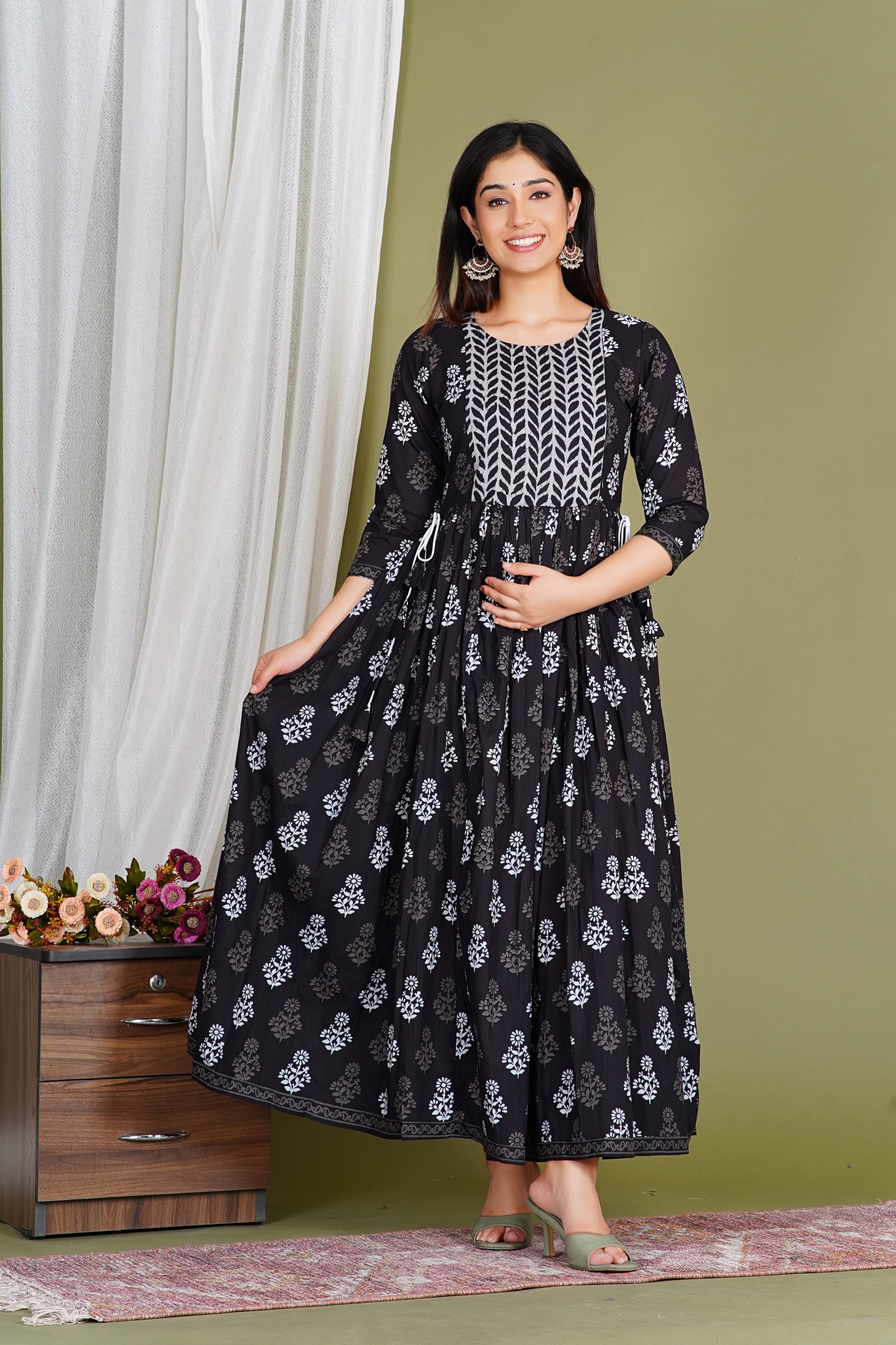 Black Printed Feeding Friendly Maternity Kurta Wear